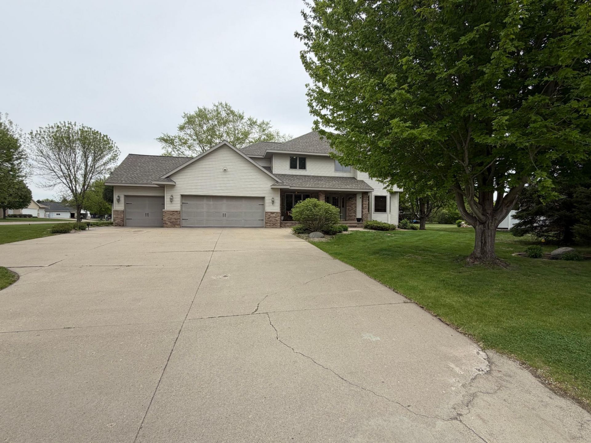 1511 3rd Street NE, Willmar, MN 56201