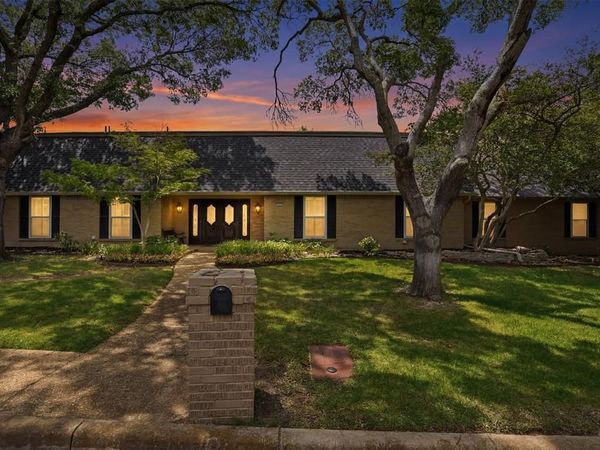 3812 Lands End Street, Fort Worth, TX 76109