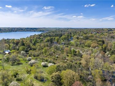 E Lake Road, Skaneateles, NY 13152