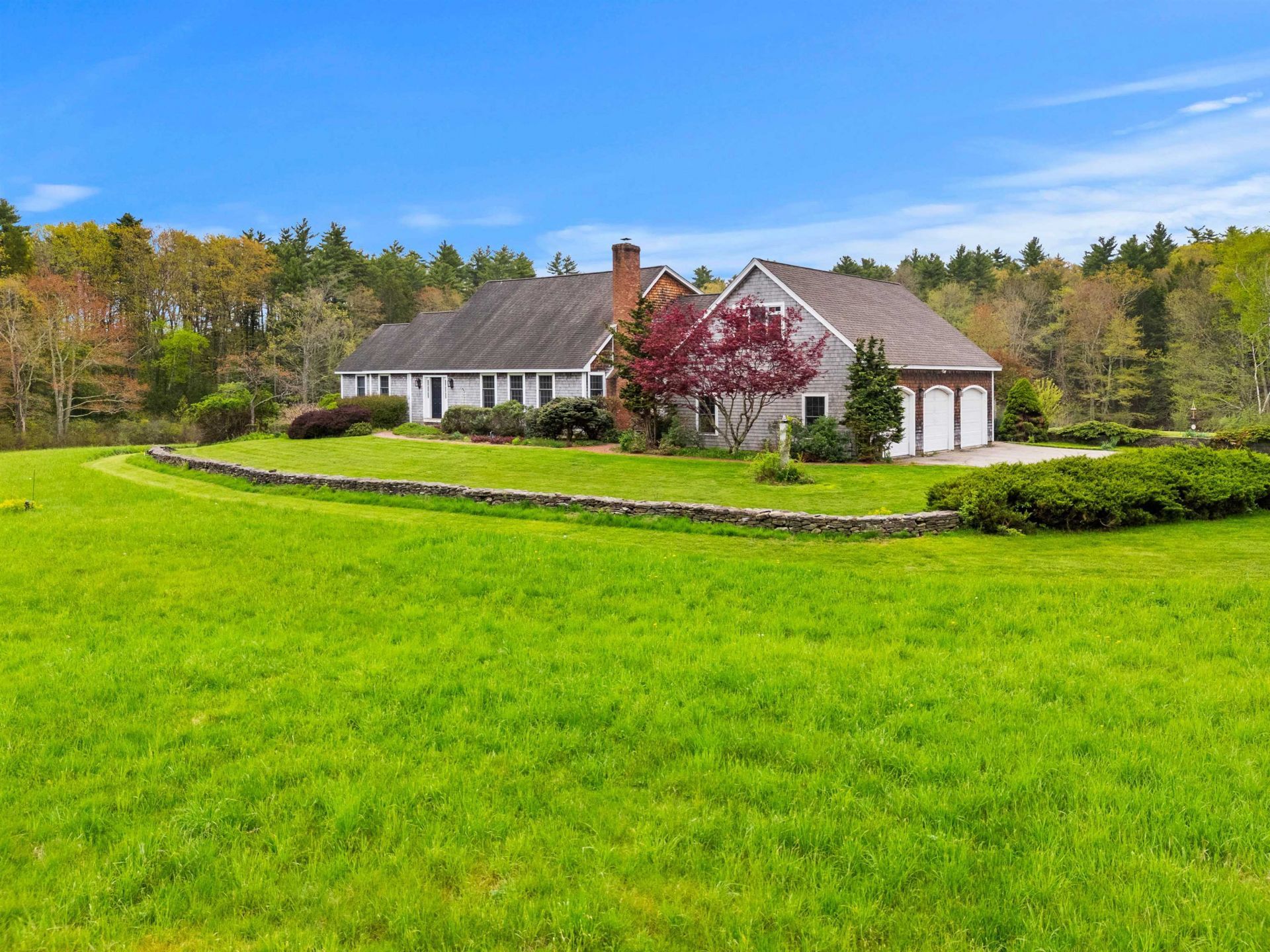 295 Wadleigh Falls Road, Newmarket, NH 03857 Main Photo