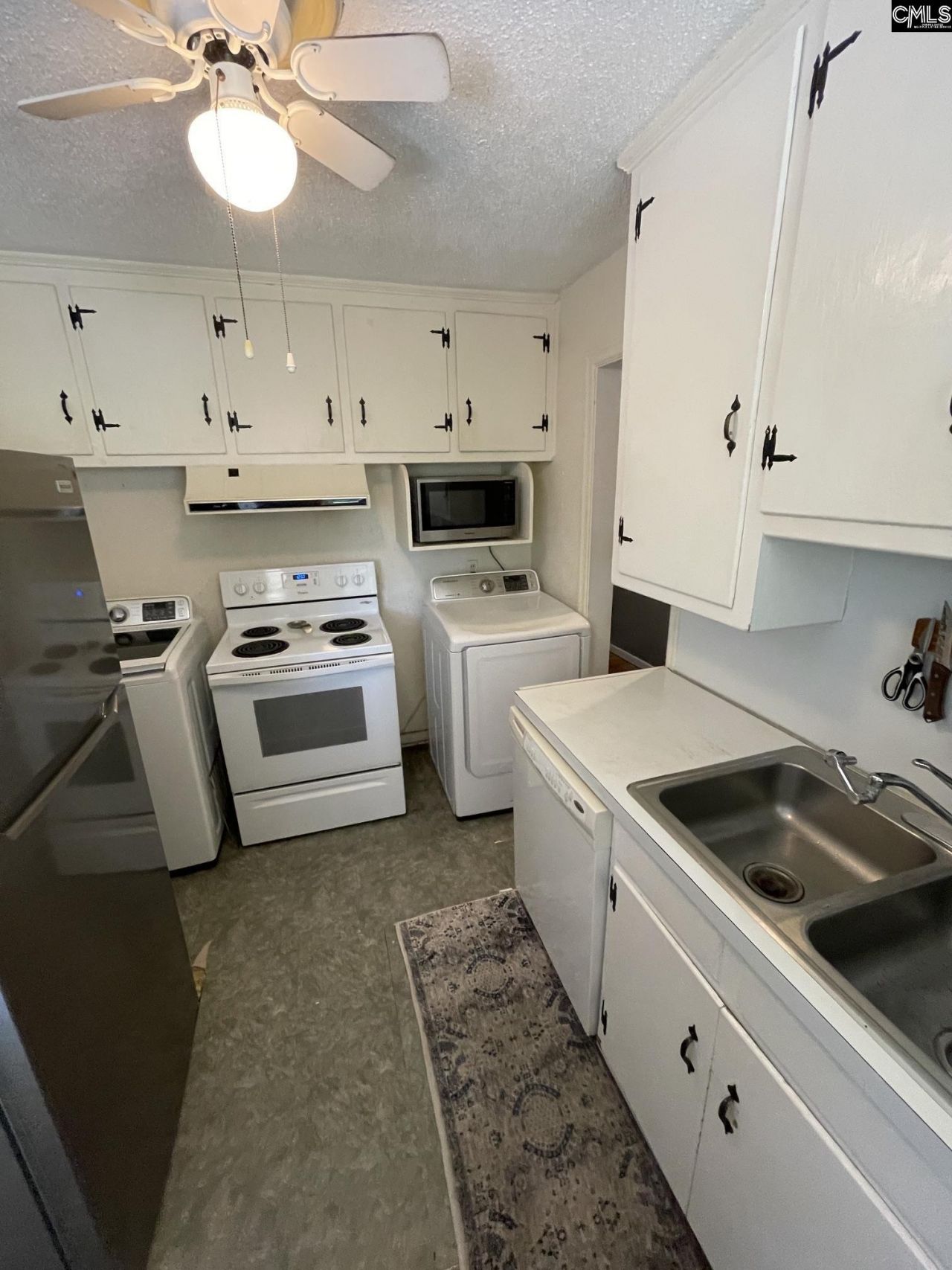 2434 Paxton Street  Photo 11