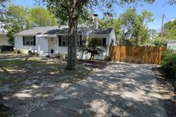 2434 Paxton Street  photo 4