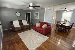 2434 Paxton Street  photo 4