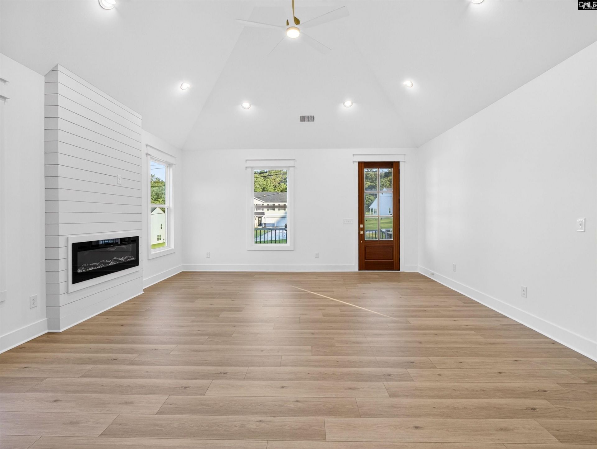 1116 Nazareth Road Photo 11