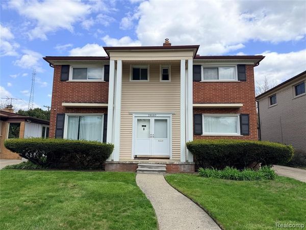 24660 Manistee Street, Oak Park, MI 48237