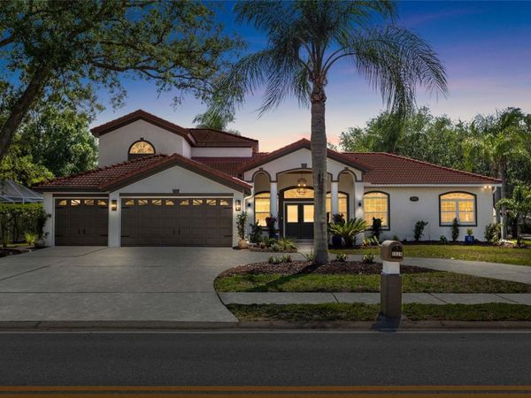 1534 E LAKE WOODLANDS PARKWAY , OLDSMAR, FL 34677