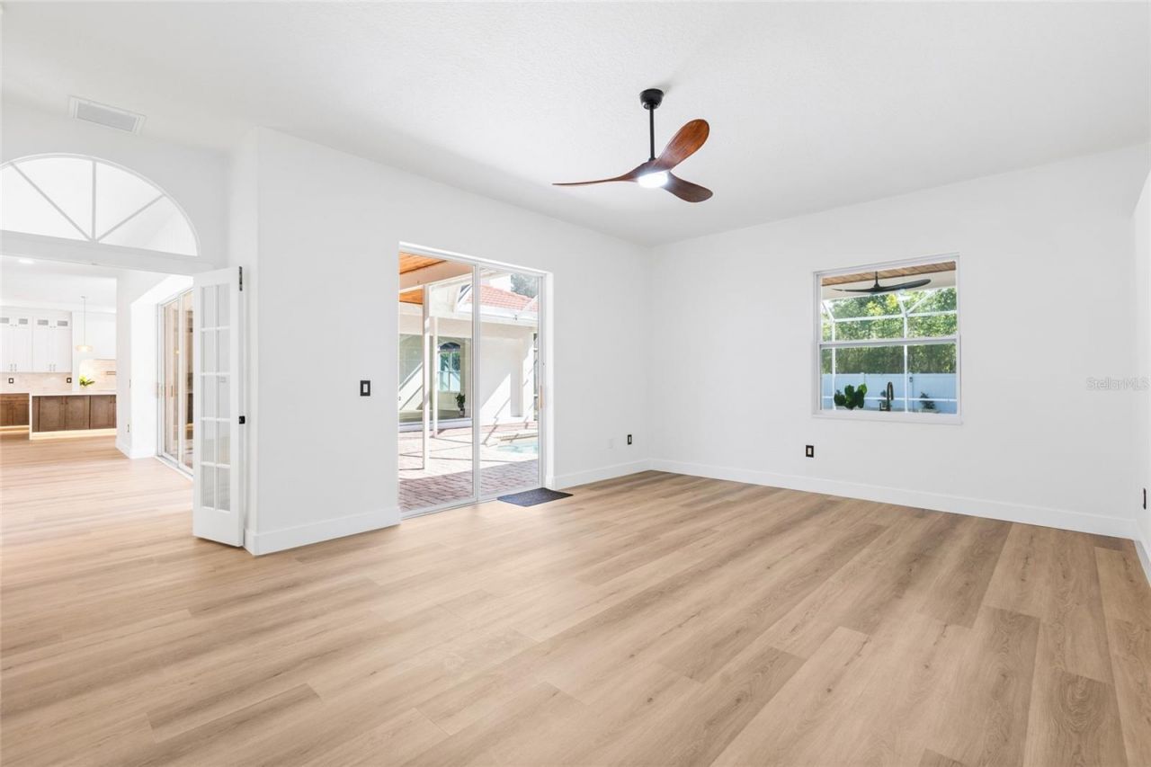 1534 E Lake Woodlands Parkway, Oldsmar, FL 34677 Photo