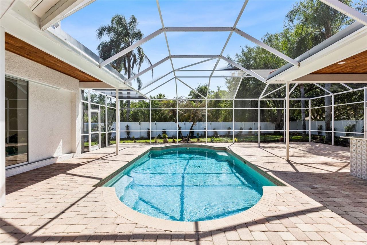 1534 E Lake Woodlands Parkway, Oldsmar, FL 34677 Photo