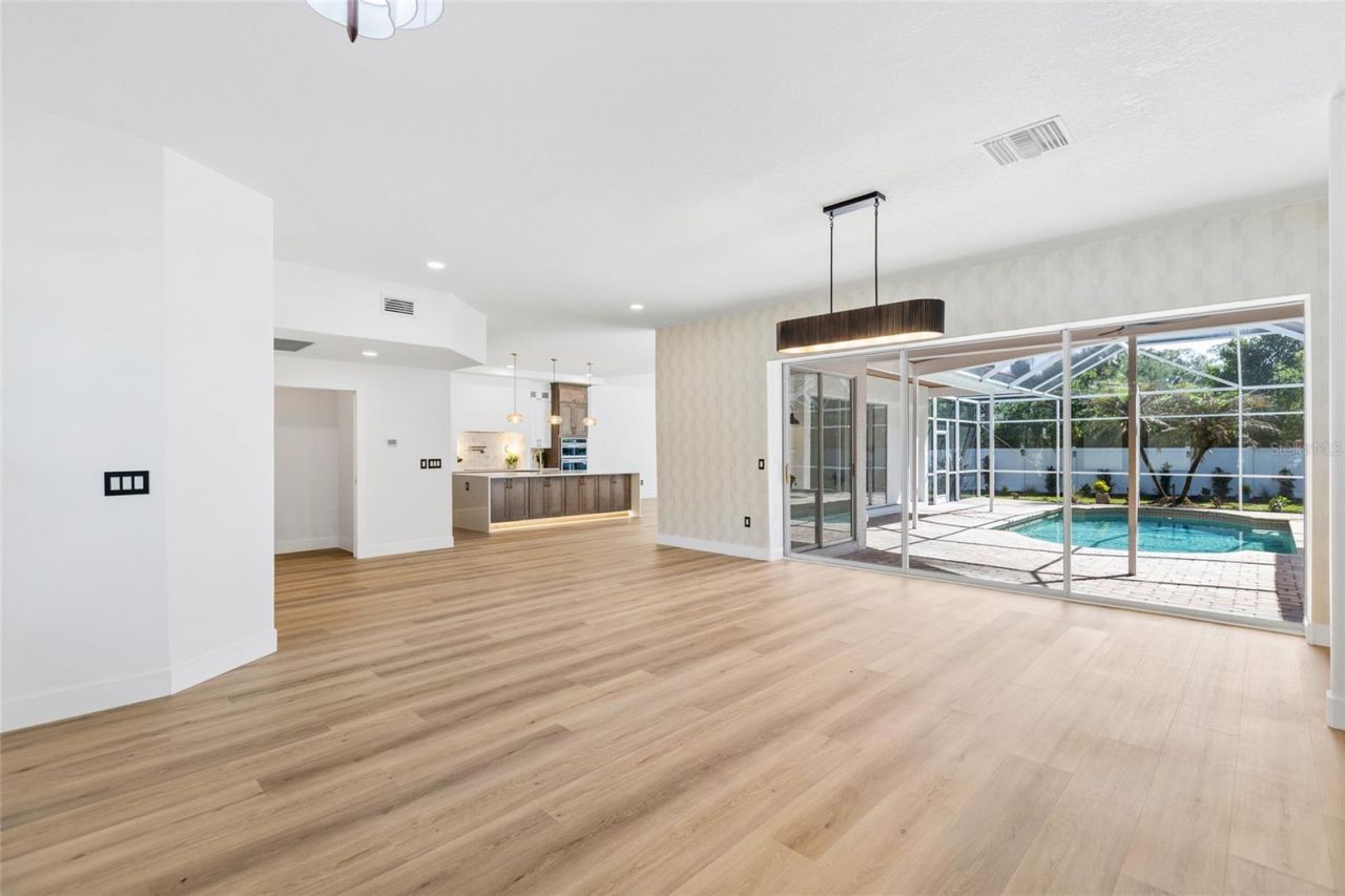 1534 E Lake Woodlands Parkway, Oldsmar, FL 34677 Photo