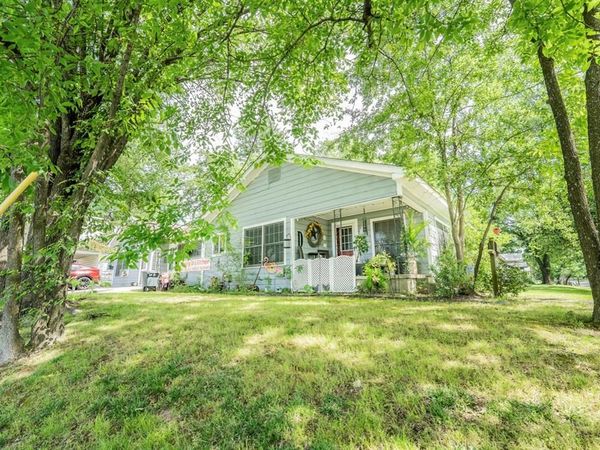 502 Davis Street S, Sulphur Springs, TX 75482