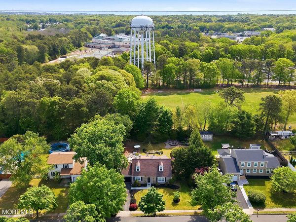 28 Westwood Drive, Bayville, NJ 08721