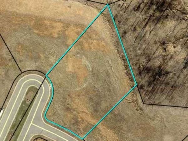 270 Three Par Court , Bowling Green, KY 42103