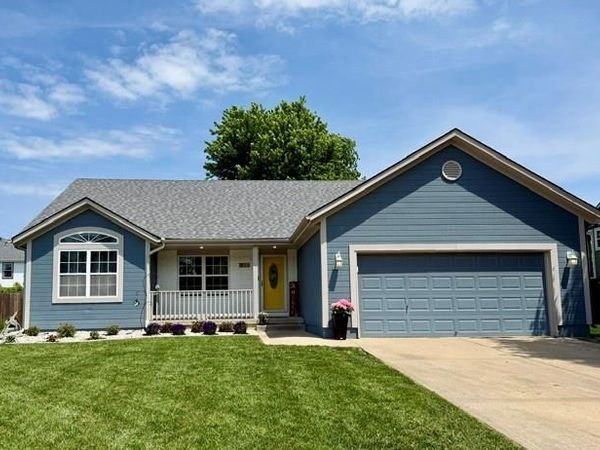 804 Spruce Drive, Greenwood, MO 64034