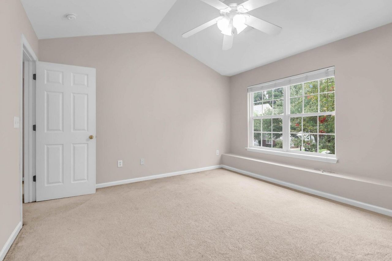 8712 Grassy Oak Trail Photo 29
