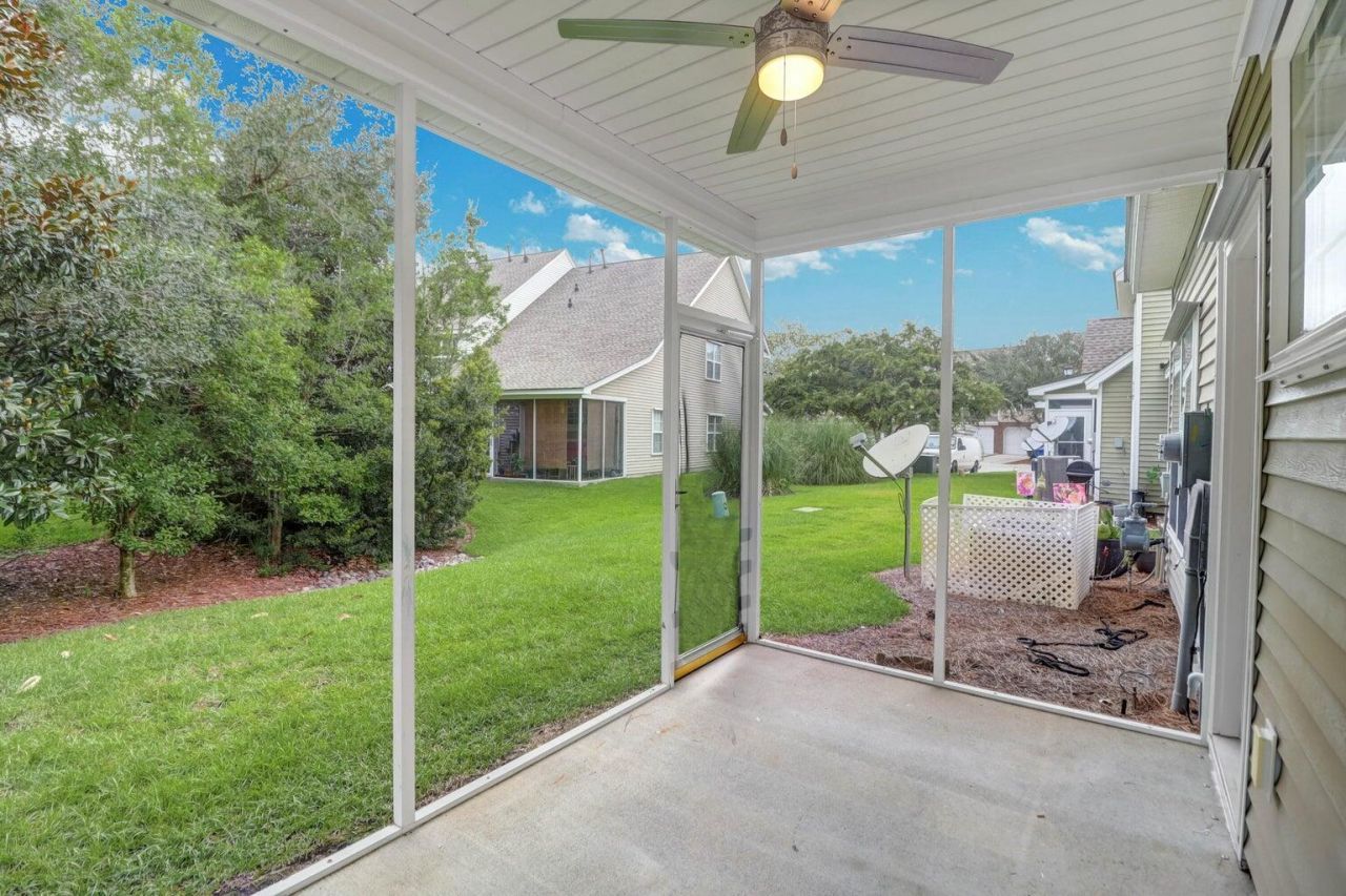 8712 Grassy Oak Trail Photo 37