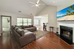 510 Rosings Drive photo 4