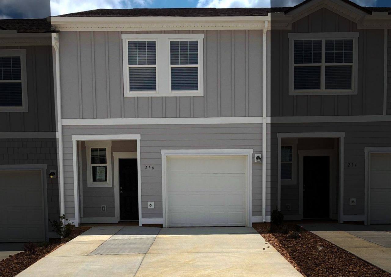 216 Darlington Dr, Dickson, TN 37055 Main Photo
