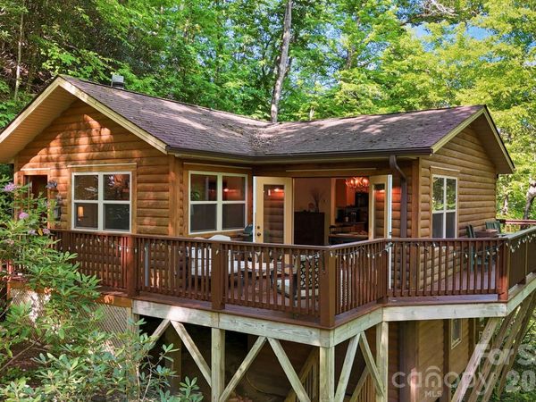 500 Winter Star Road , Burnsville, NC 28714