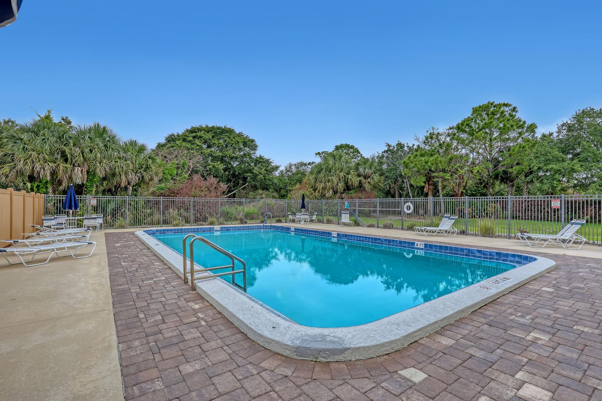 5808 SE Riverboat Drive, Unit 304, Stuart, FL 34997 Photo
