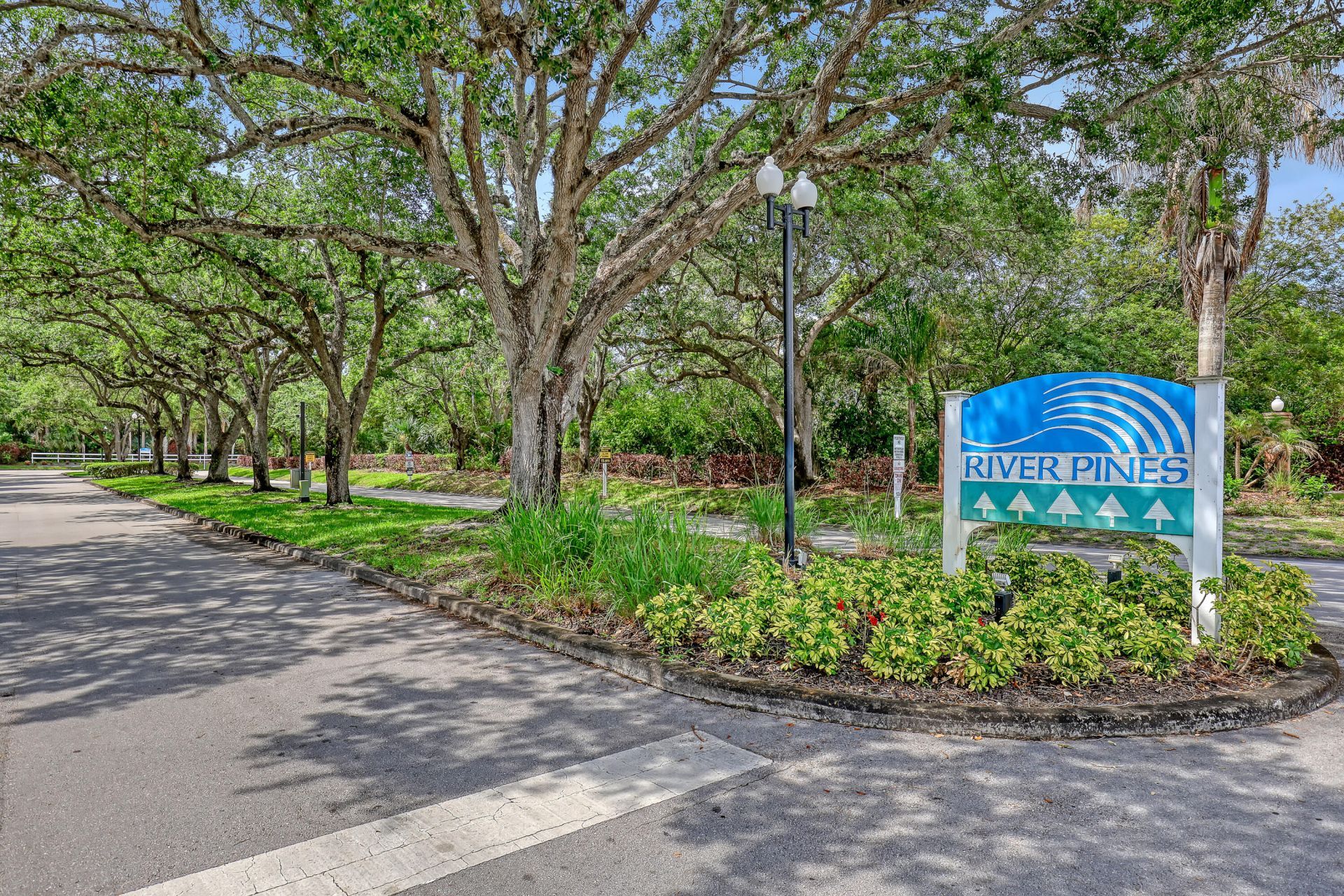 5808 SE Riverboat Drive, Unit 304, Stuart, FL 34997 Photo
