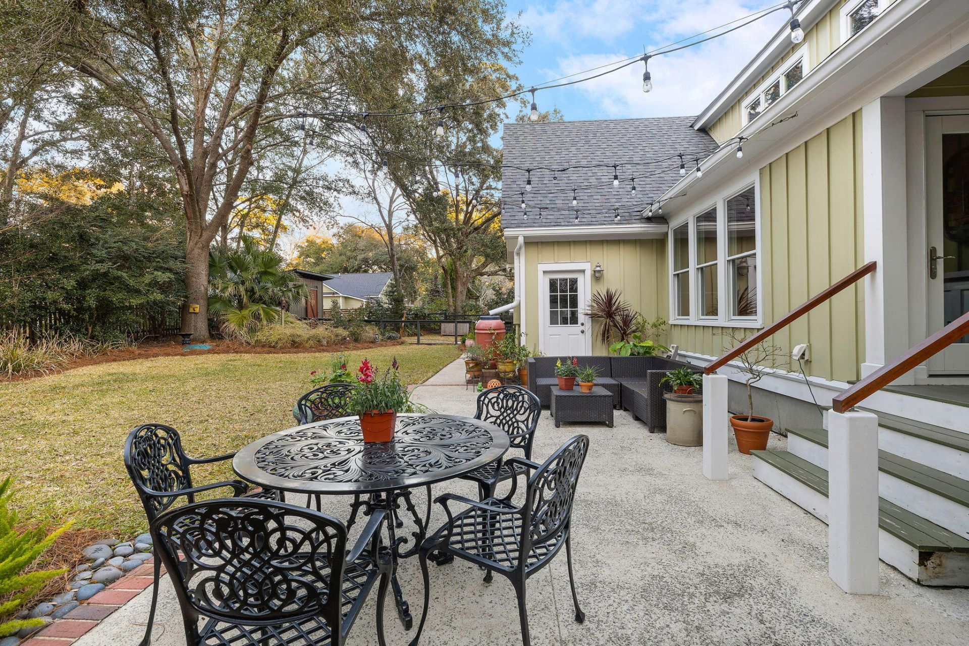 272 Bampfield Drive Photo 10