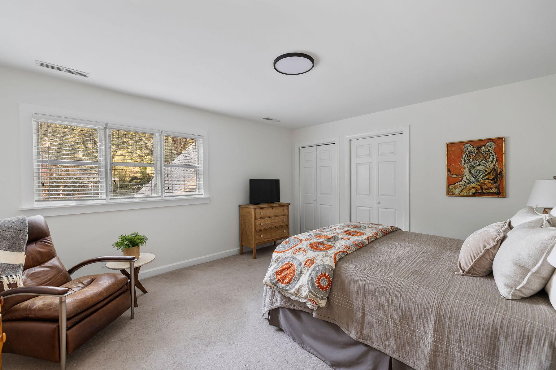 272 Bampfield Drive Photo 27