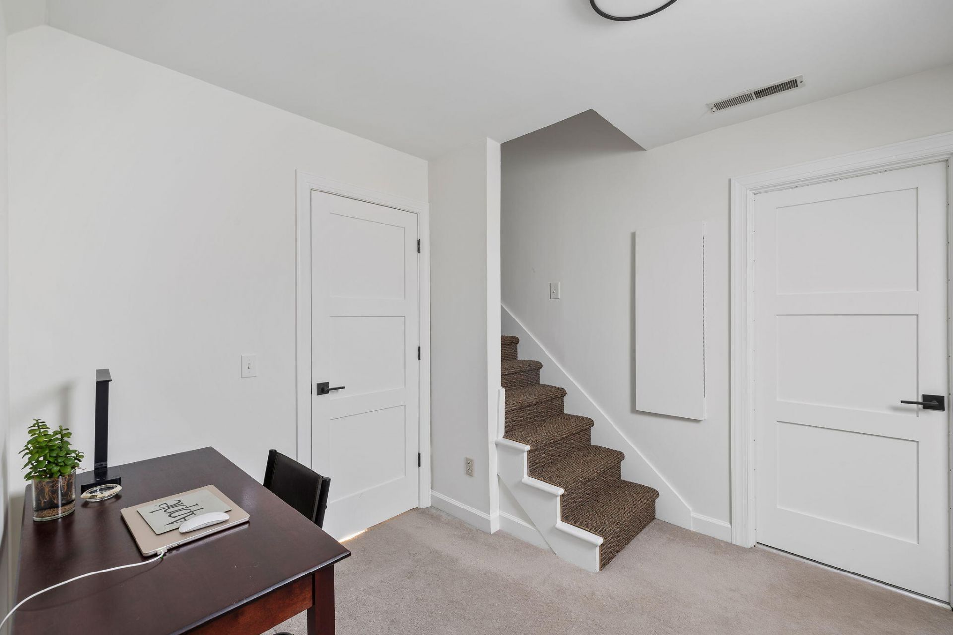 272 Bampfield Drive Photo 29