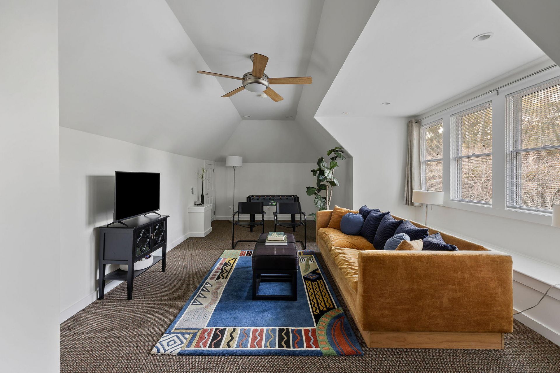 272 Bampfield Drive Photo 30