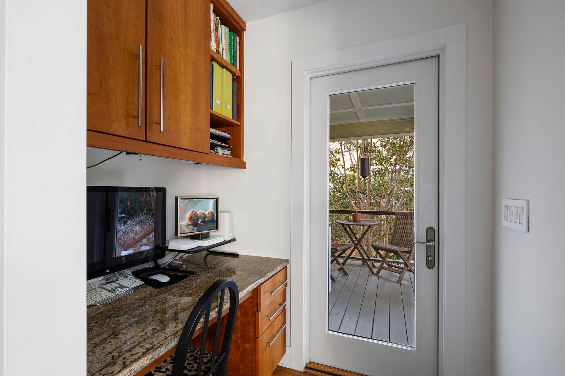 272 Bampfield Drive Photo 8