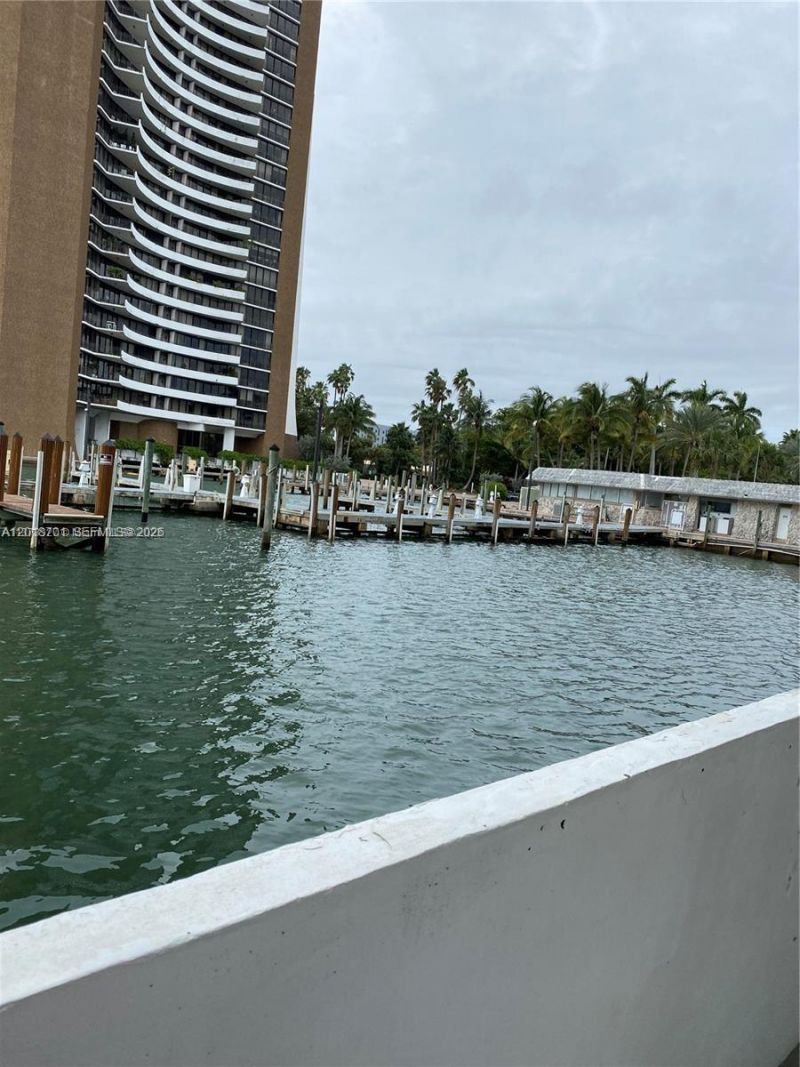 770 NE 69th St , Unit 1E, Miami, FL 33138 Photo