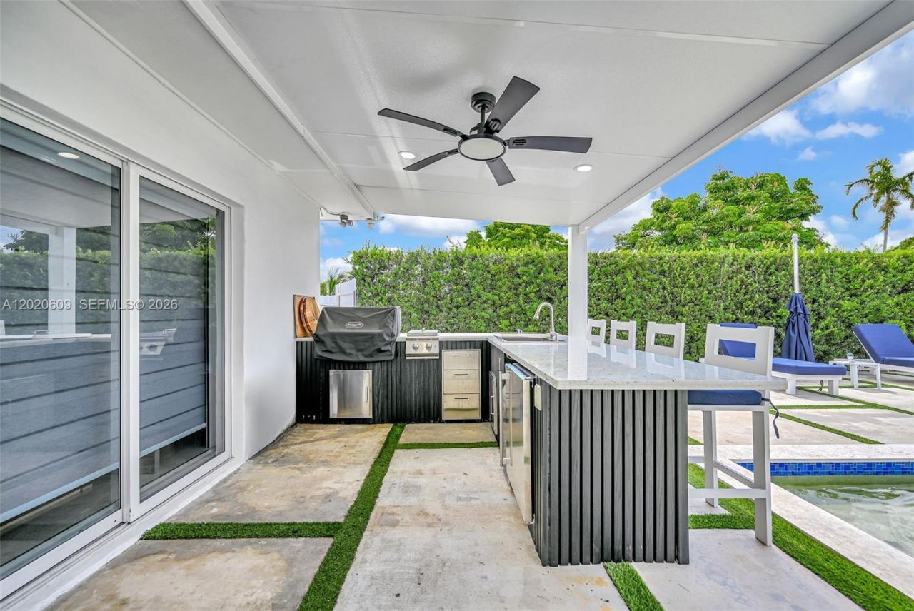 10202 SW 33rd St , Miami, FL 33165 Photo