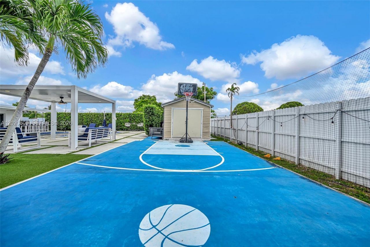 10202 SW 33rd St , Miami, FL 33165 Photo
