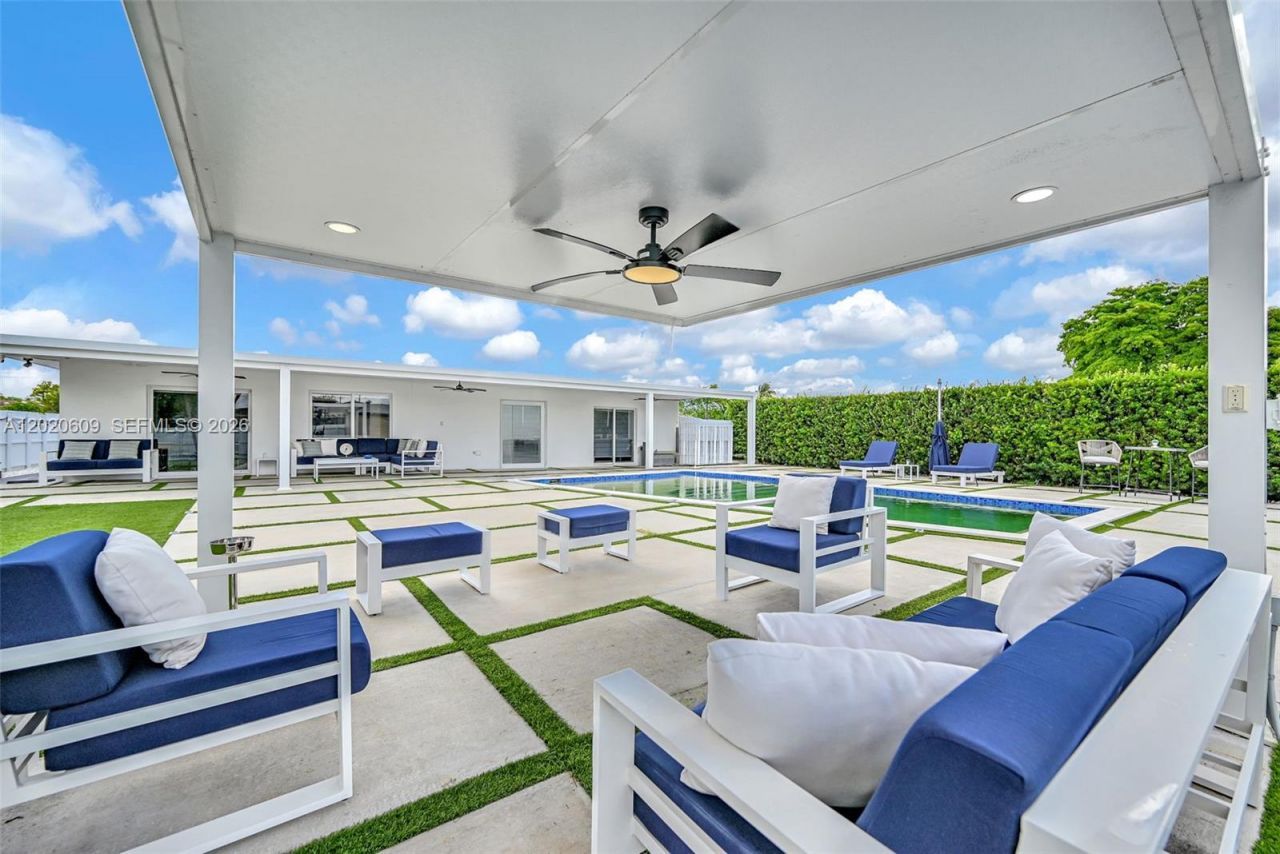 10202 SW 33rd St , Miami, FL 33165 Photo
