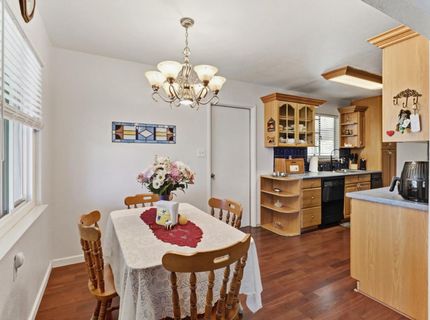 2318 Thompson Way, Sacramento, CA 95822 Photo