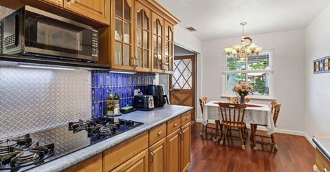 2318 Thompson Way, Sacramento, CA 95822 Photo