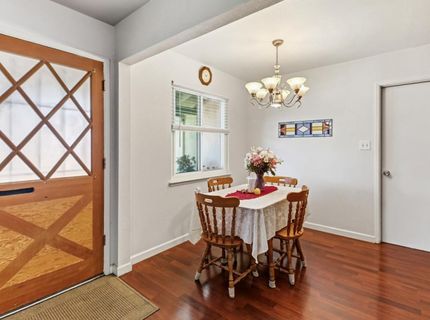 2318 Thompson Way, Sacramento, CA 95822 Photo