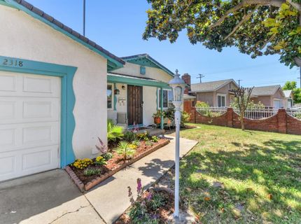 2318 Thompson Way, Sacramento, CA 95822 Photo