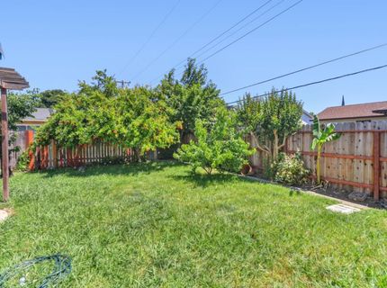 2318 Thompson Way, Sacramento, CA 95822 Photo
