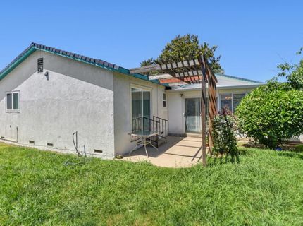2318 Thompson Way, Sacramento, CA 95822 Photo