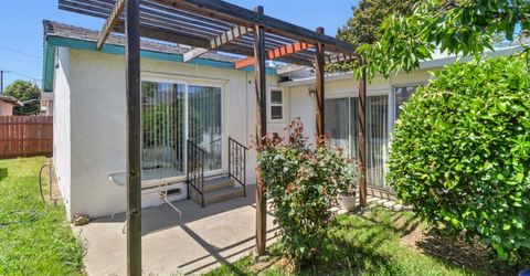 2318 Thompson Way, Sacramento, CA 95822 Photo