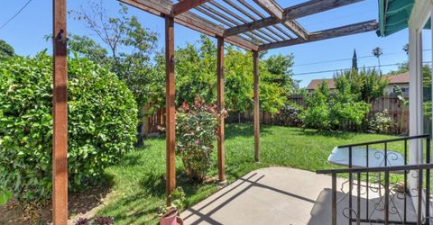 2318 Thompson Way, Sacramento, CA 95822 Photo