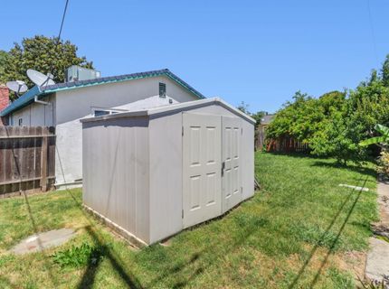 2318 Thompson Way, Sacramento, CA 95822 Photo