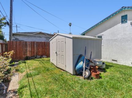 2318 Thompson Way, Sacramento, CA 95822 Photo