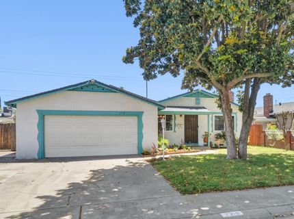 2318 Thompson Way, Sacramento, CA 95822 Photo