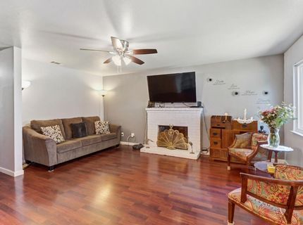 2318 Thompson Way, Sacramento, CA 95822 Photo