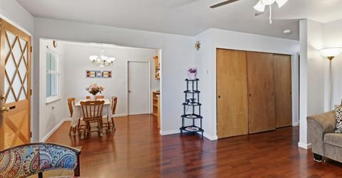 2318 Thompson Way, Sacramento, CA 95822 Photo