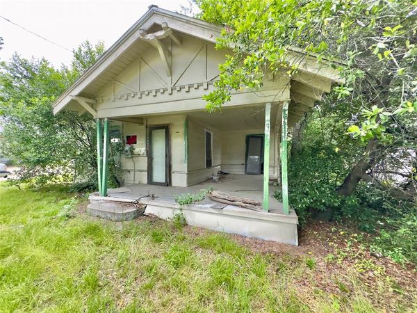 606 Houston Street, Sulphur Springs, TX 75482