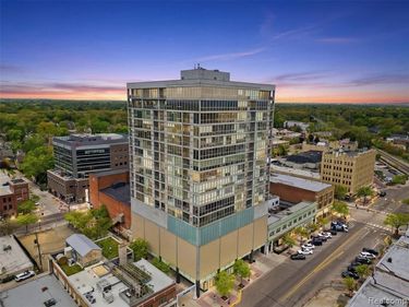 432 S Washington Avenue, Royal Oak, MI 48067