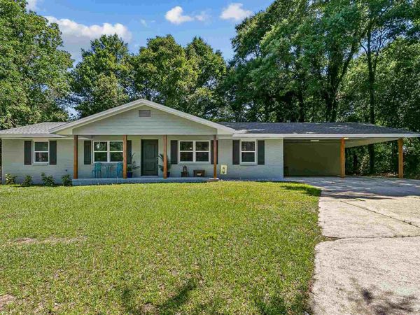 2120 Bovary Ct, Pensacola, FL 32504