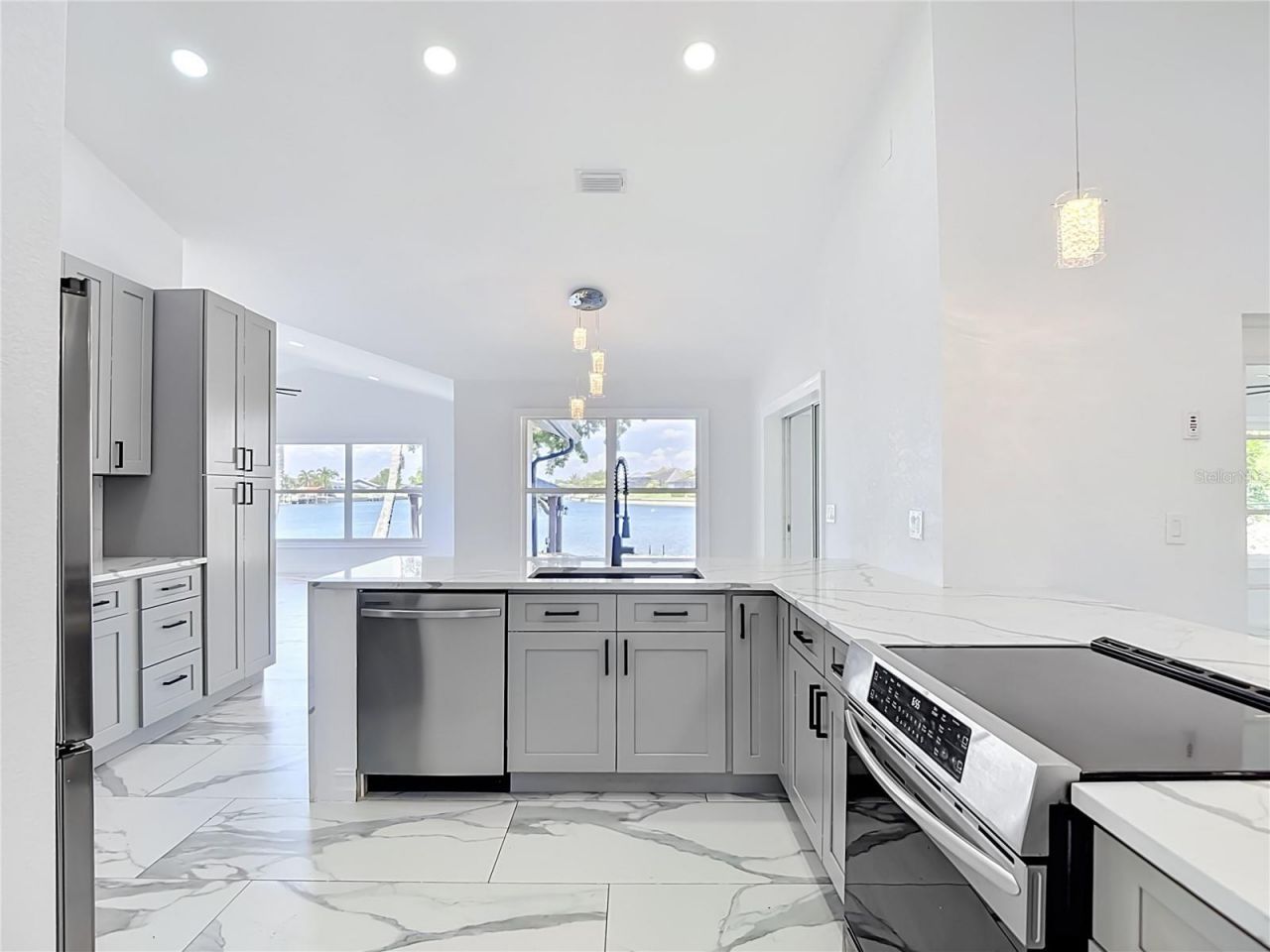 2503 Aviation Parkway , Cape Coral, FL 33904 Photo